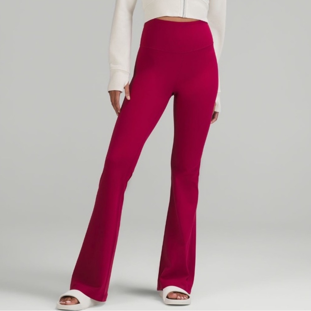 Lululemon || Groove Super-High-Rise Flared Pant || Pomegranate || 2 || NWT